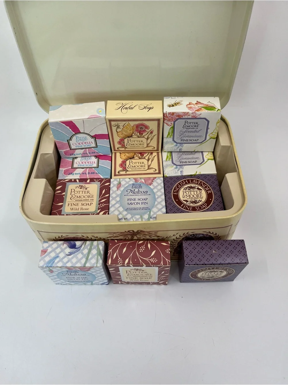 Potter & Moore 12 Assorted Fine Soaps in Decorative Hinged Tin - Complete